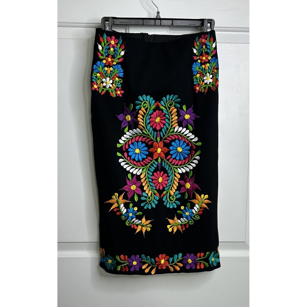 Solei Rebeca Midi Skirt Womens Small Black + Multicolored Embroidered Floral NEW